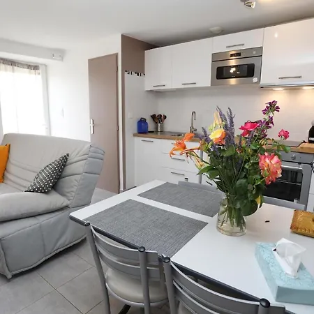 Holiday home Les Figuets *