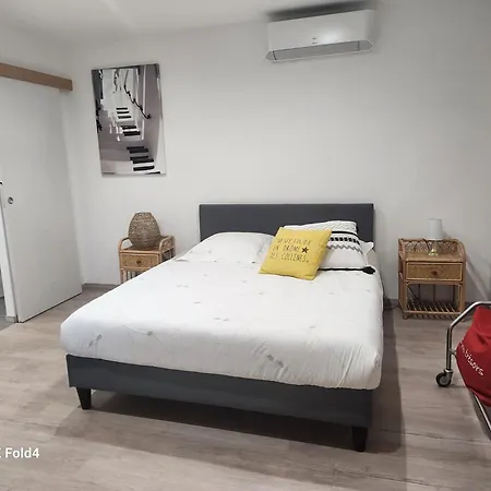 Les Figuets Holiday home Chateauneuf-de-Galaure