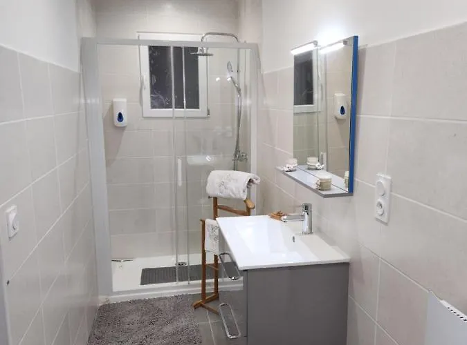 Les Figuets * Chateauneuf-de-Galaure